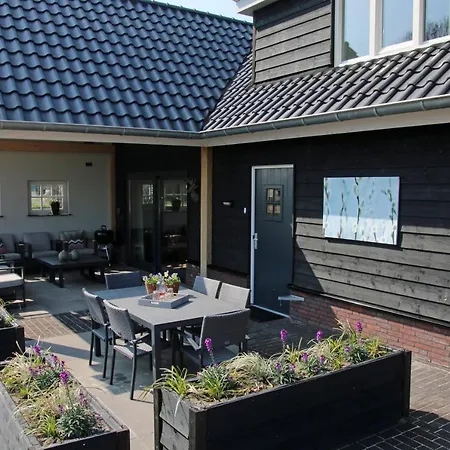 Vrijstaand Weideblik Holiday home