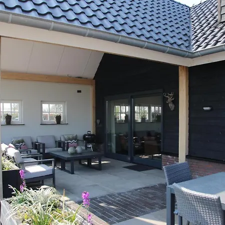 Vrijstaand Weideblik